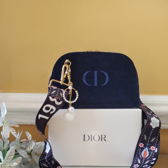Dior pouch - Picture 3 of 14